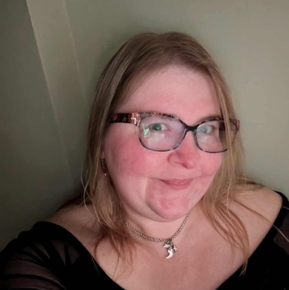 Meet your Posher, Tina